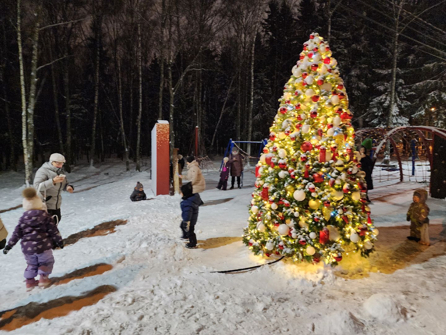 одинцово, благоустройство, новый год, елка, трехгорка, вертикалка