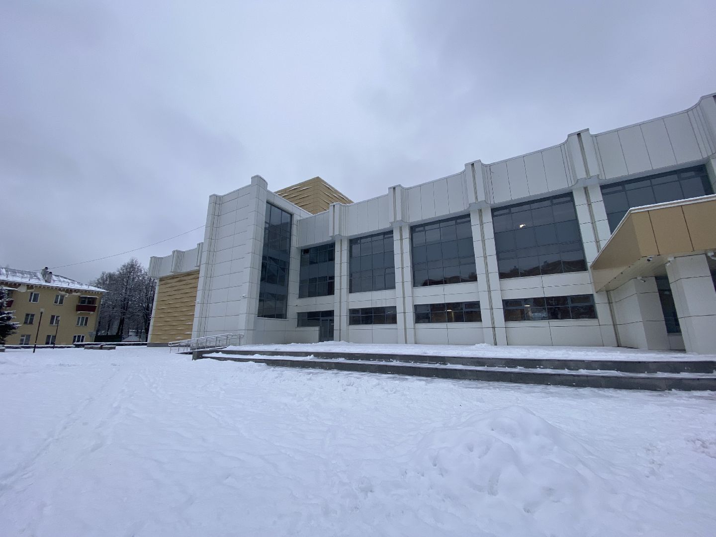 ДК Мир, домодедово, Подмосковье, строительство, культура, большой зал, вертикалки,