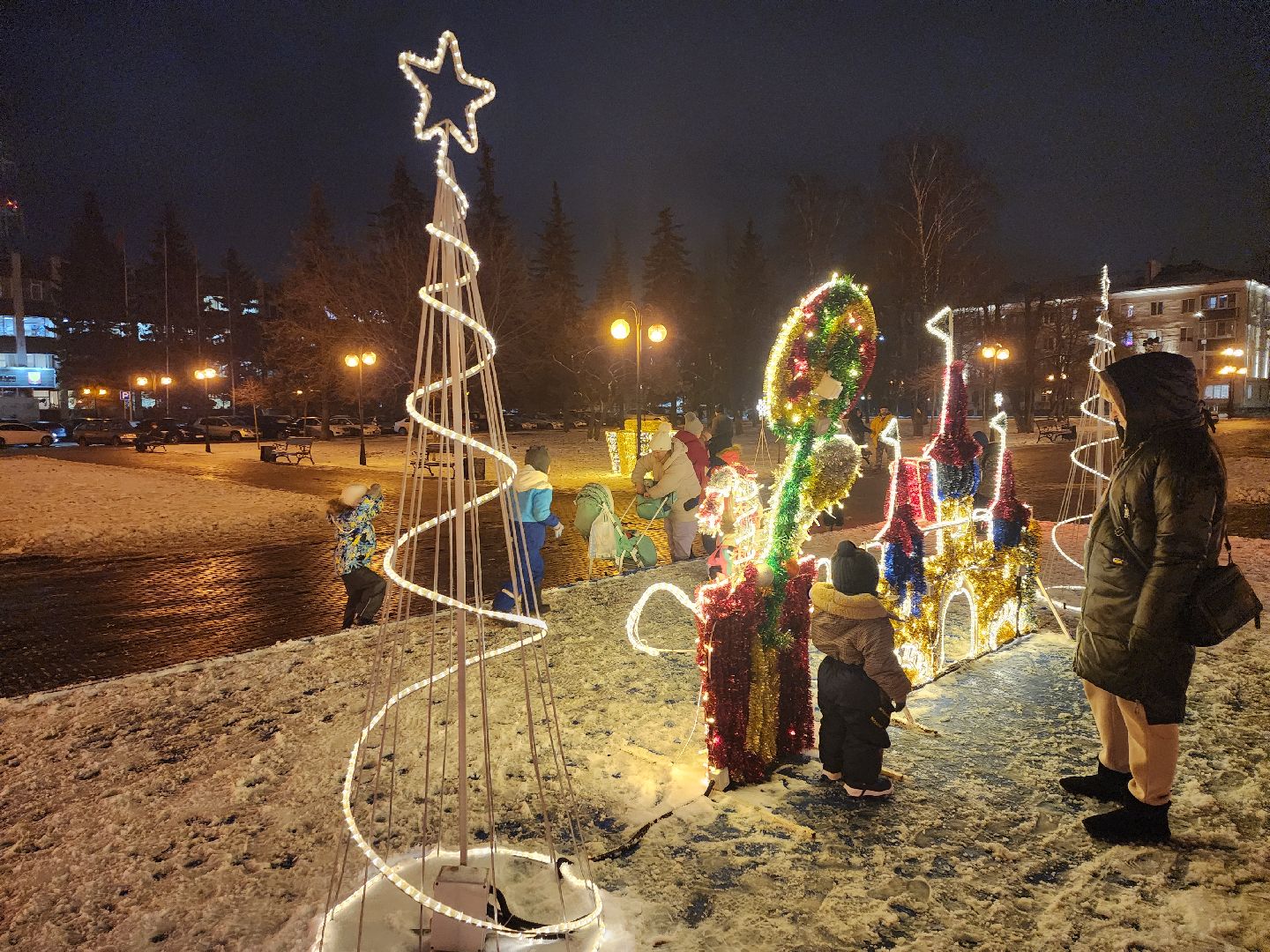 серпухов, подмосковье, новй год, инсталляции, украсили город, вертикалки,