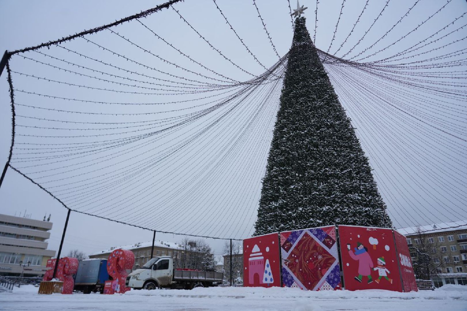 Новый год, Благоустройство, Украшение, Елка, Сергиев Посад, Сергиево-Посадский городской округ, вертикалки,