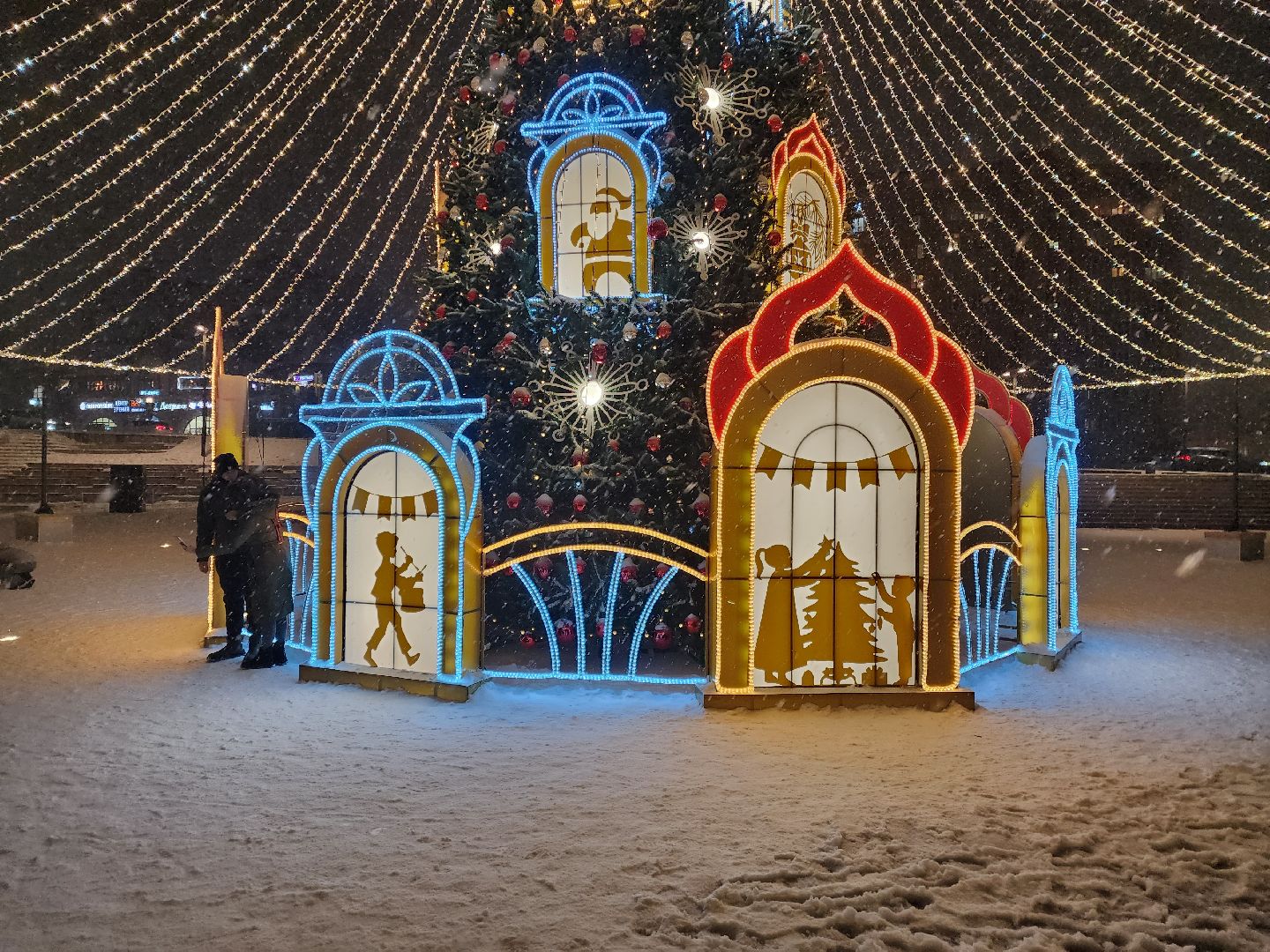 раменское, благоустройство, новогодняя елка на площади победы, вертикалка,