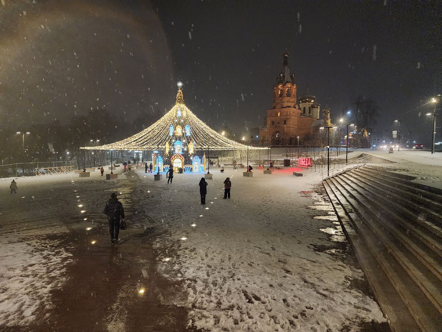 раменское, благоустройство, новогодняя елка на площади победы, вертикалка,