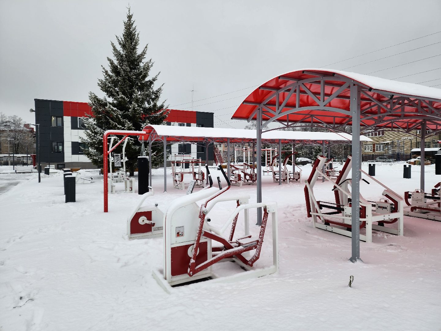 Чехов, стадион Гидросталь, реконструкция, капитальный ремонт, обновление, открытие, ввод в эксплуатацию, заместитель главы округа Павел Сибарсов, госпрограмма московской области Спорт Подмосковья, вертикалки,