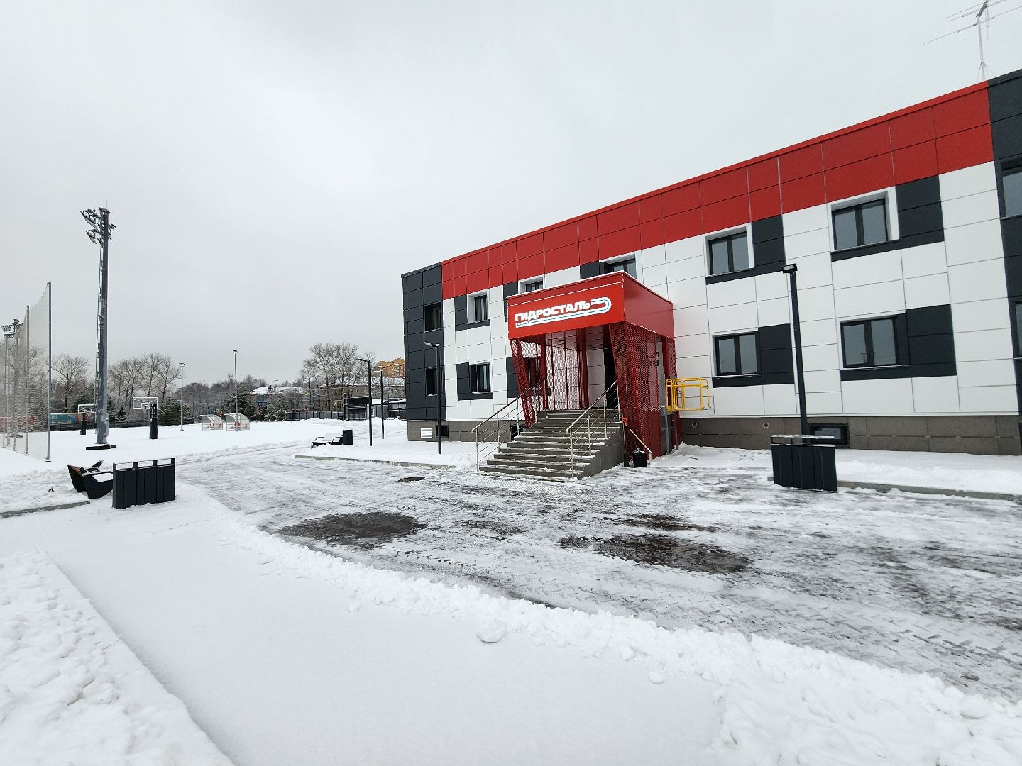 Чехов, стадион Гидросталь, реконструкция, капитальный ремонт, обновление, открытие, ввод в эксплуатацию, заместитель главы округа Павел Сибарсов, госпрограмма московской области Спорт Подмосковья, вертикалки,