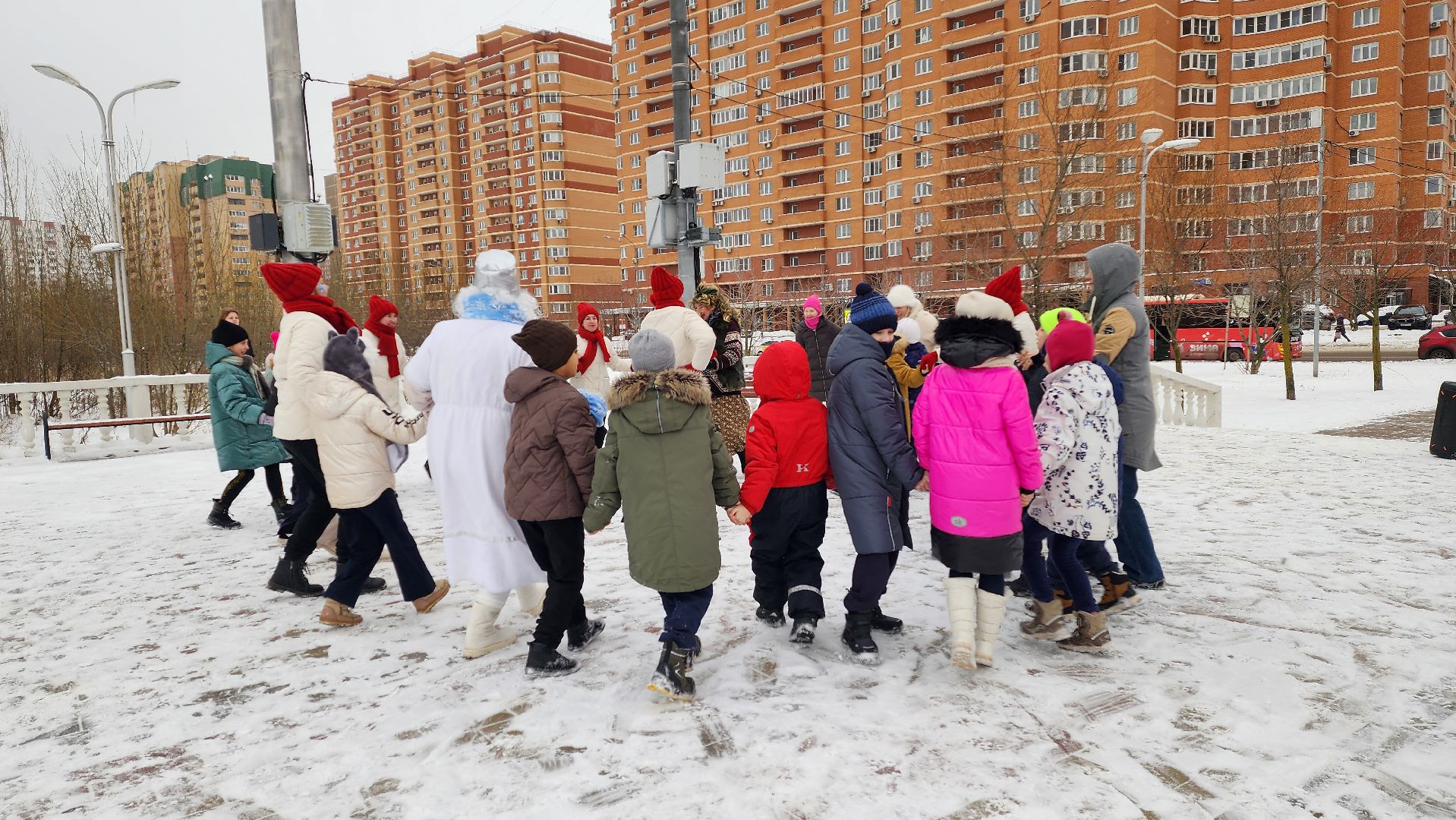вертикалка, автобус, зима в подмосковье,