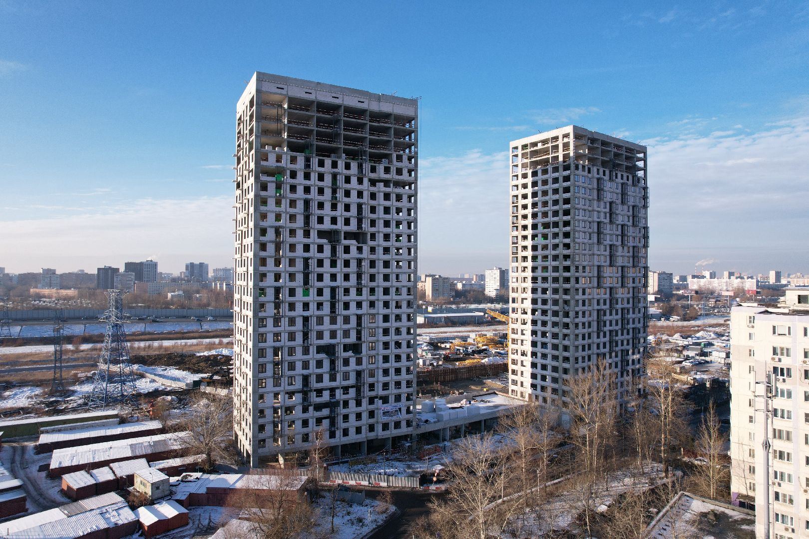 видео с коптера, строительство, реутов, жилой дом,