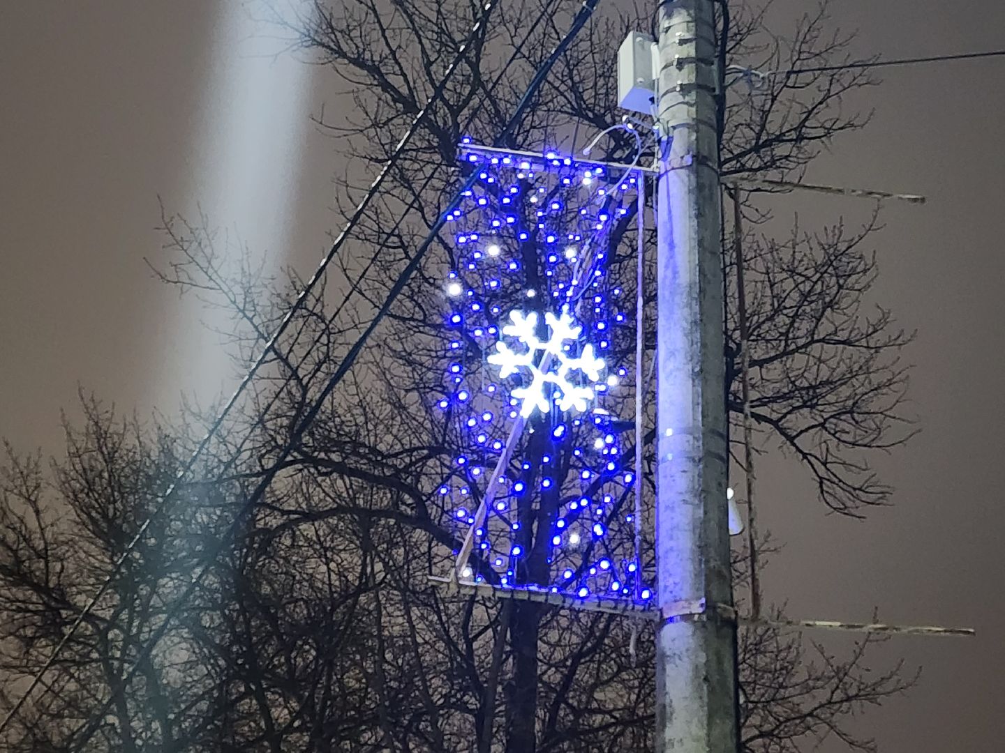 Чехов, улица Чехова, улица Московская, новогодняя иллюминация, светодиодные элементы, световые инсталляции, столбы освещения, фонари, проект губернатора московской области, зима в подмосковье, вертикалки,