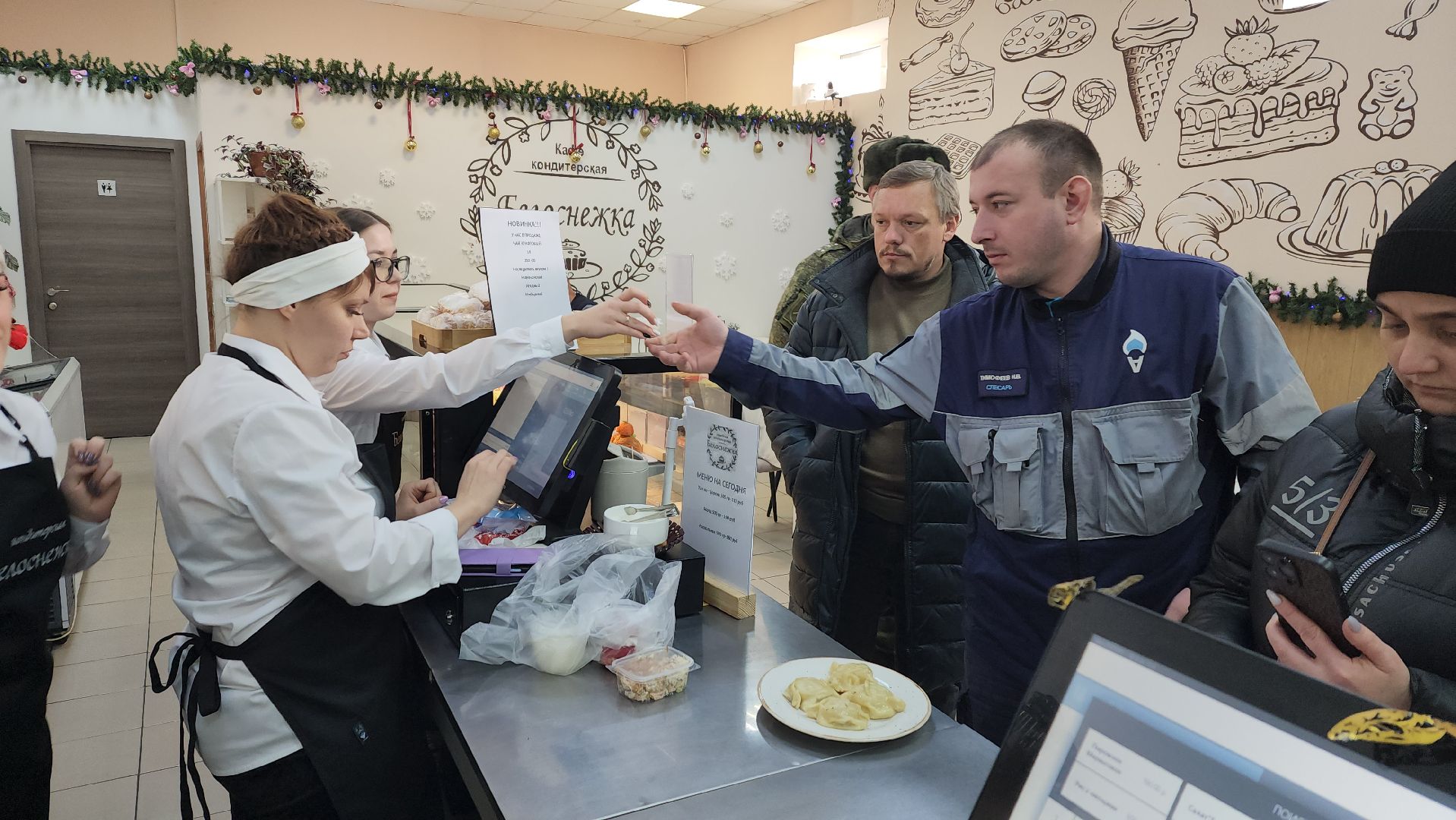 пушкинский, вертикалки, пищевой продукт, кондитер, кондитерские изделия, кафе, ресторан, пекарня, цех производства, семейный бизнес,