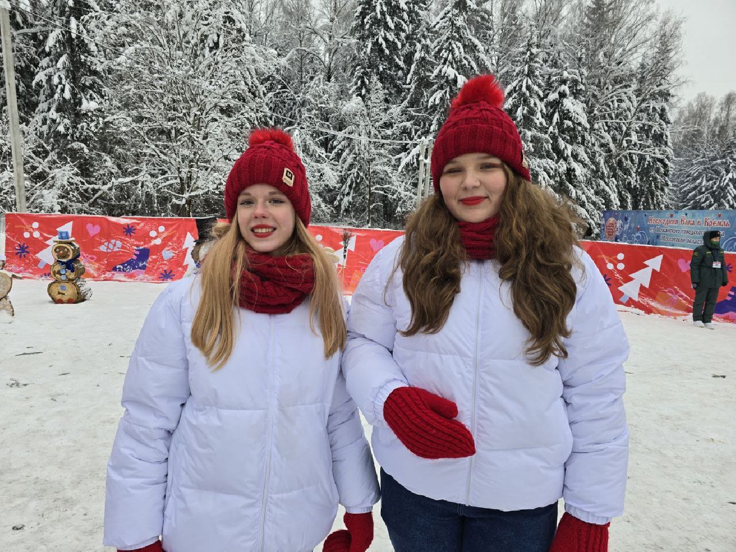 можайск, можайский городской округ, новогодняя елка, главная новогодняя елка страны, кремль, соборная площадь, народные гуляния и забавы, праздник, новогодние праздники, новый год, вертикалки,