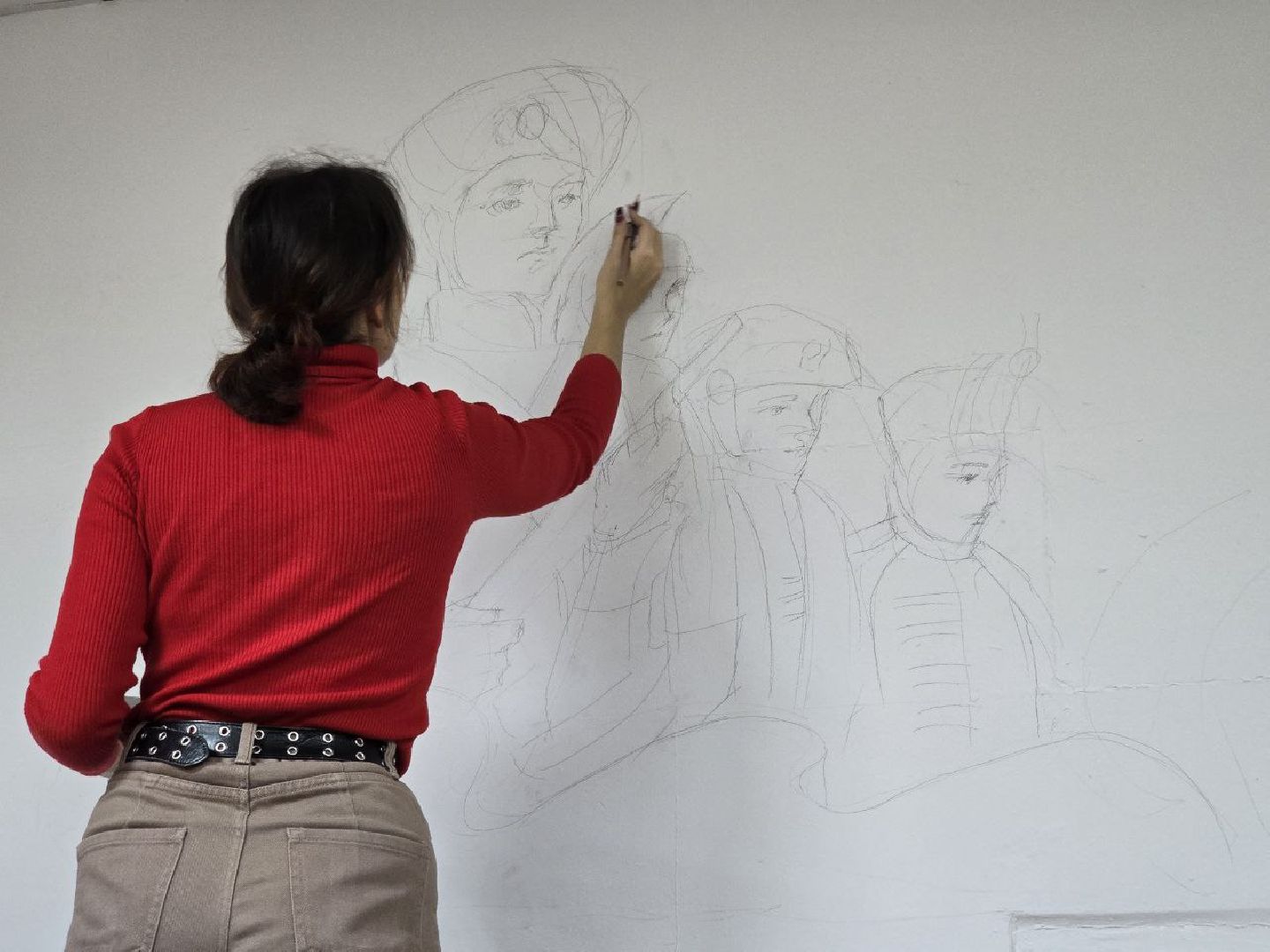 можайск, можайский городской округ, подмосковье, культурный код, библиотека, министерство культуры и туризма, зона комфортного пребывания, обновление библиотеки, роспись стен, студенты, можайская библиотека, вертикалки,