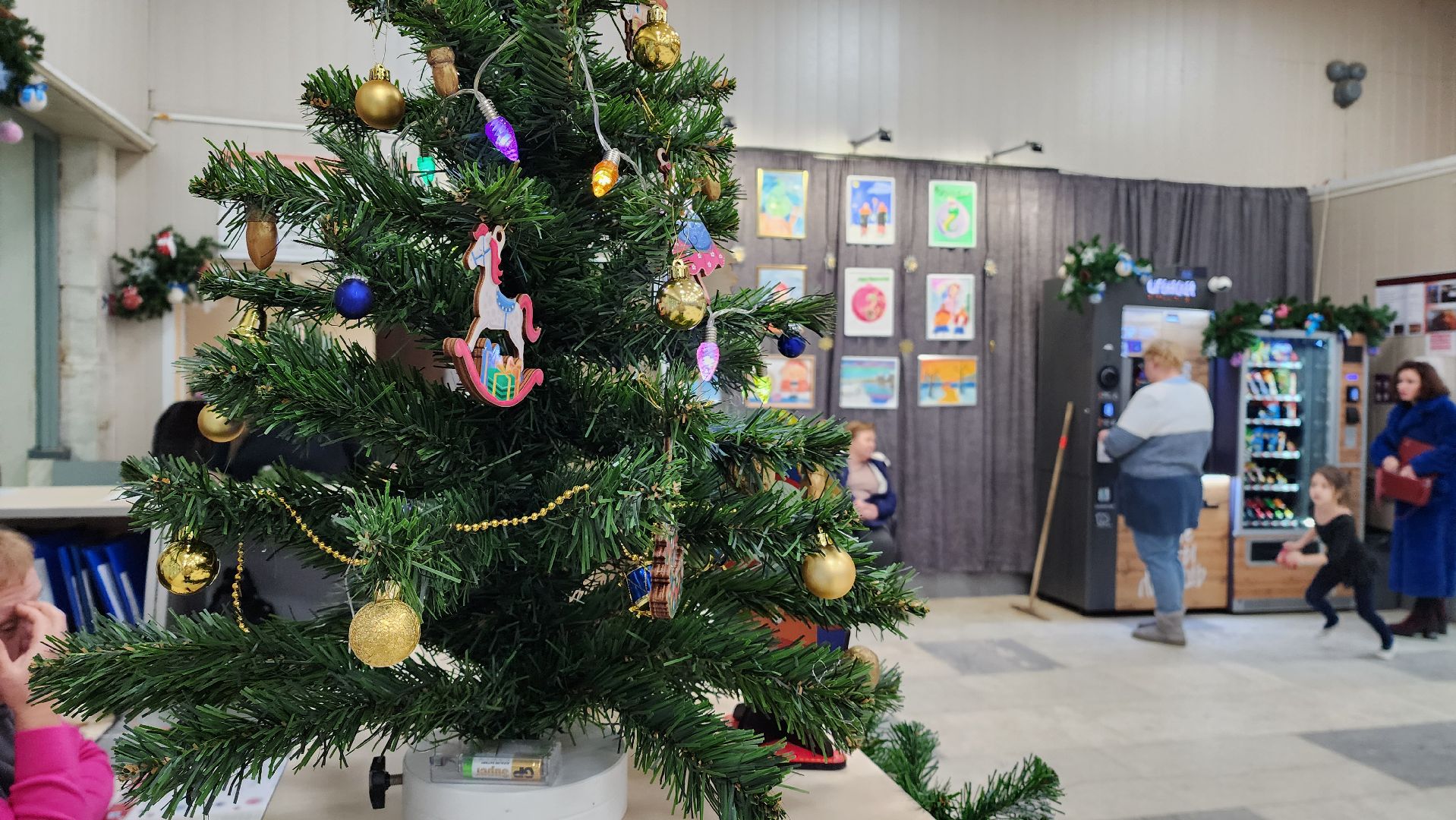 Новогодние украшения, новогодние елки, лобня, вертикалки,