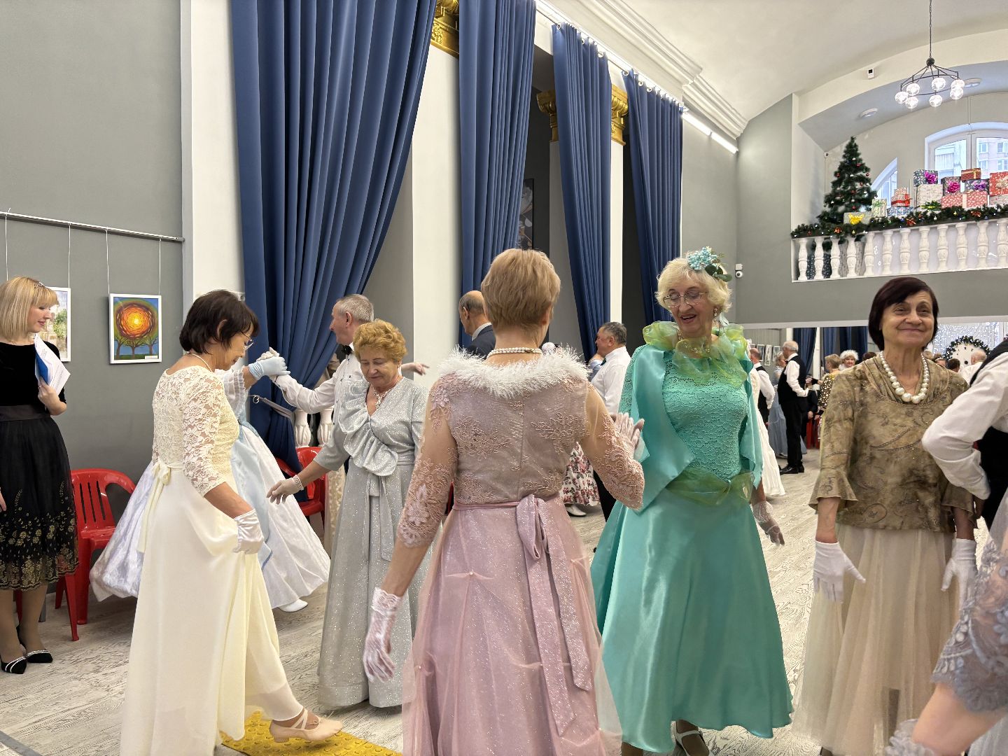 исторические танцы, дом культуры кучино, активное долголетие, активное долголетие танцы,