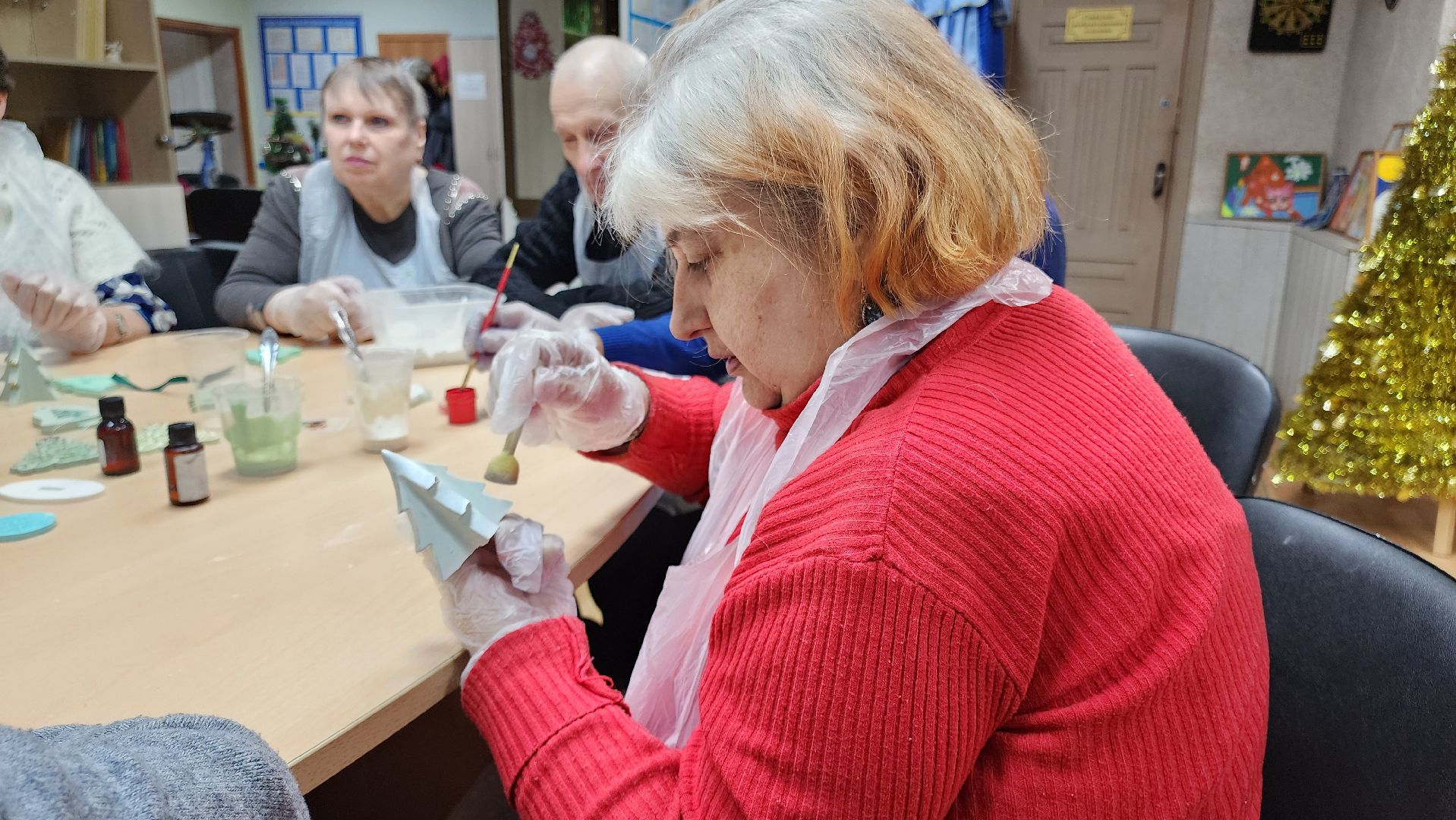 кашира, активное долголетие, творчество, елочные игрушки, гипс, вертикалки,