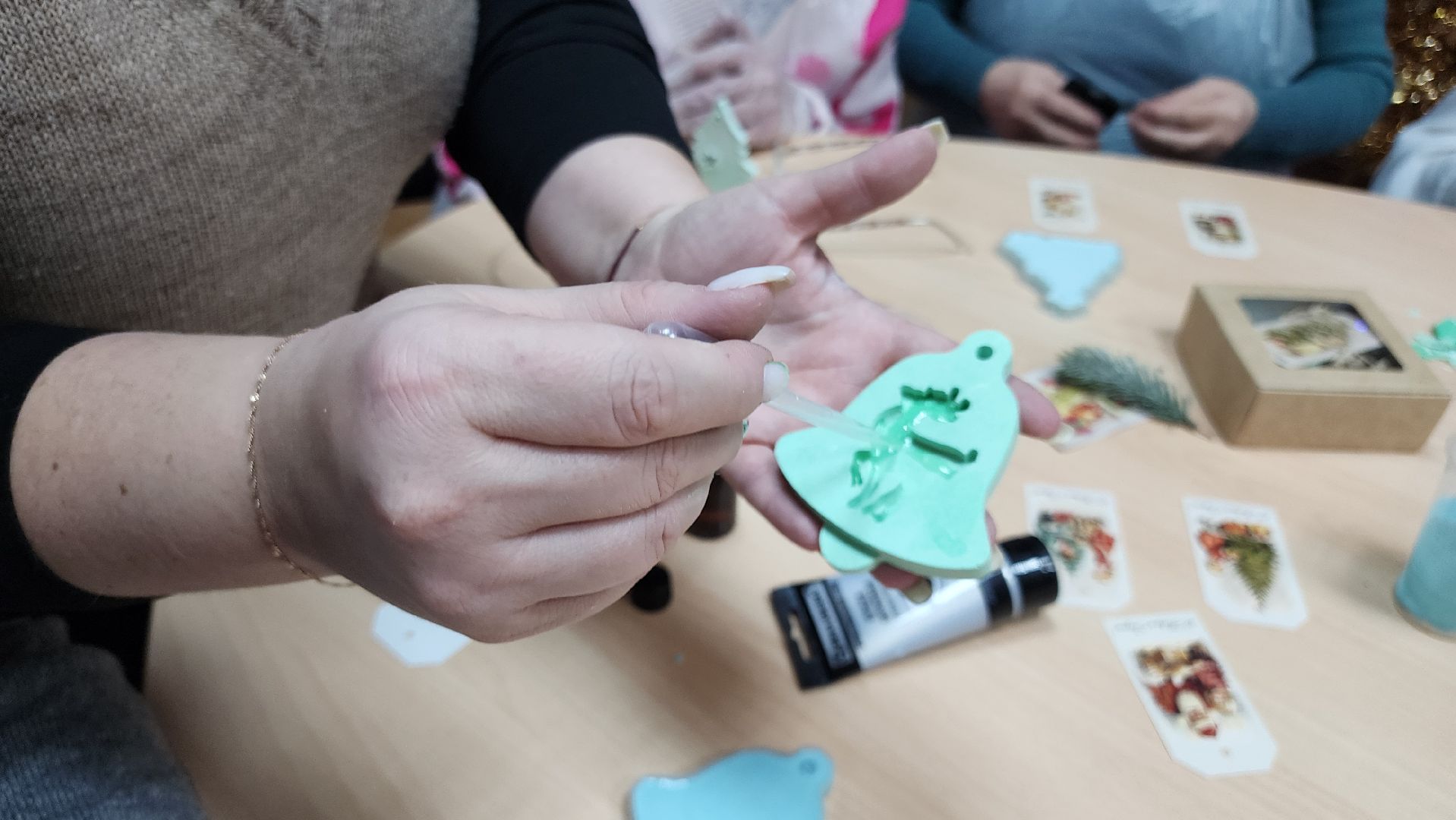 кашира, активное долголетие, творчество, елочные игрушки, гипс, вертикалки,