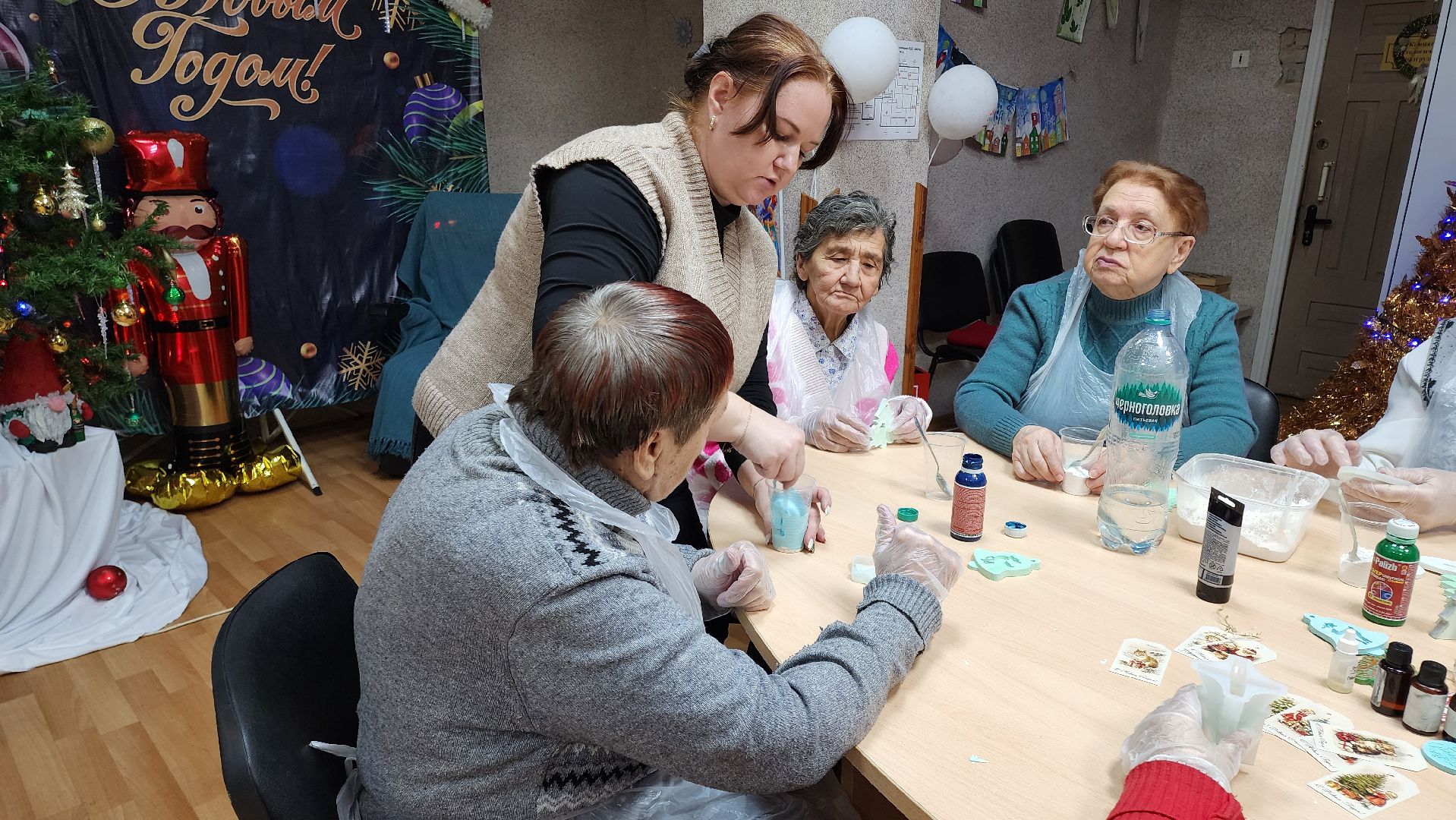 кашира, активное долголетие, творчество, елочные игрушки, гипс, вертикалки,