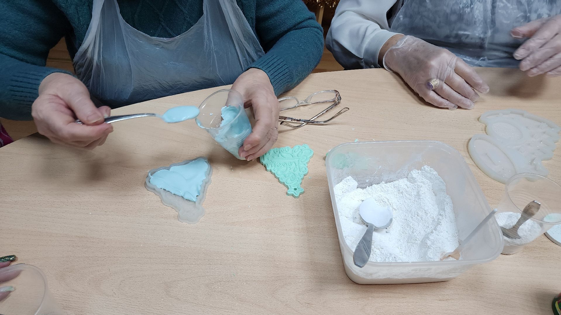 кашира, активное долголетие, творчество, елочные игрушки, гипс, вертикалки,