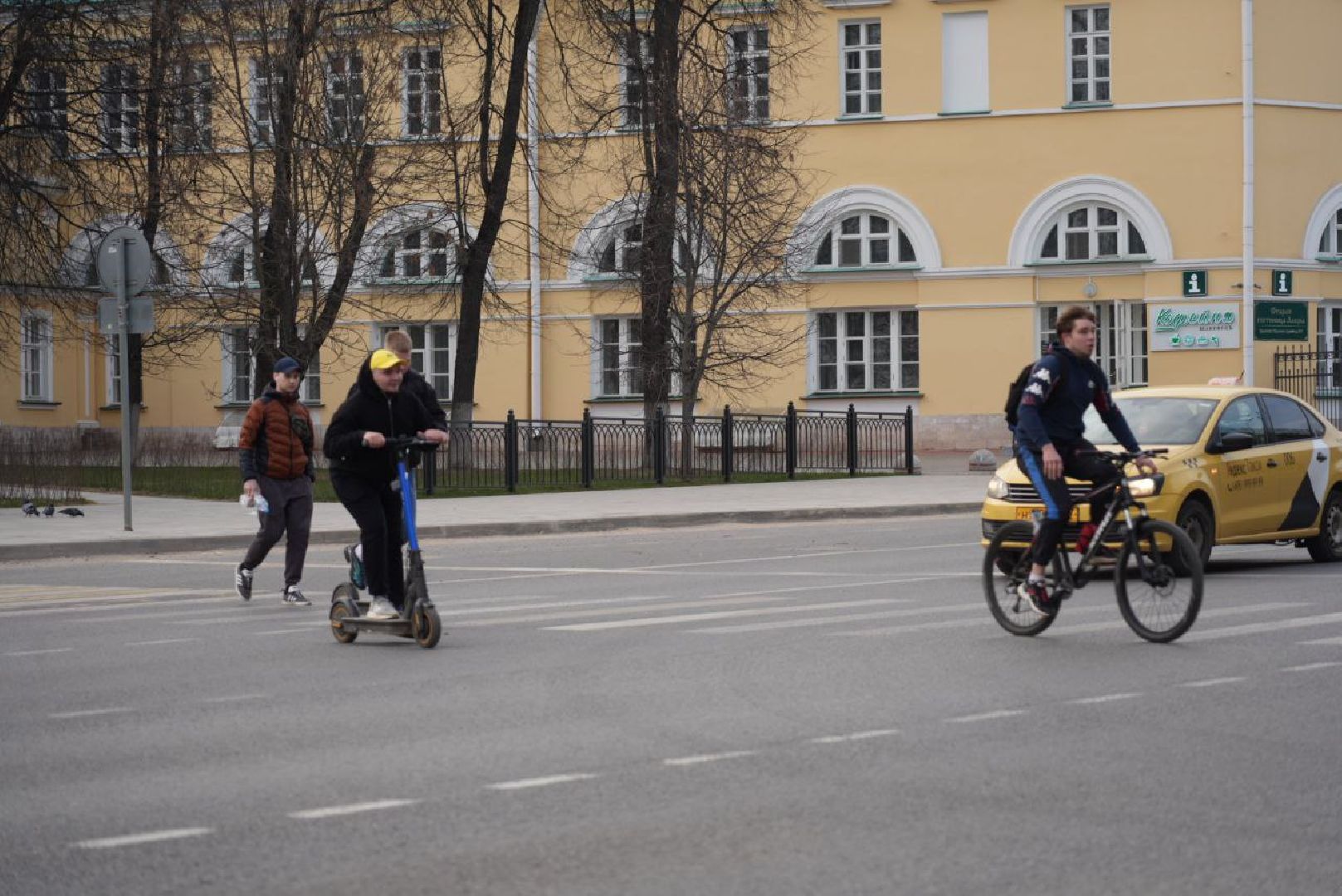 Сергиев Посад, Сергиево-Посадский городской округ, Кикшеринг, Электросамокаты, Молодежь, Транспорт