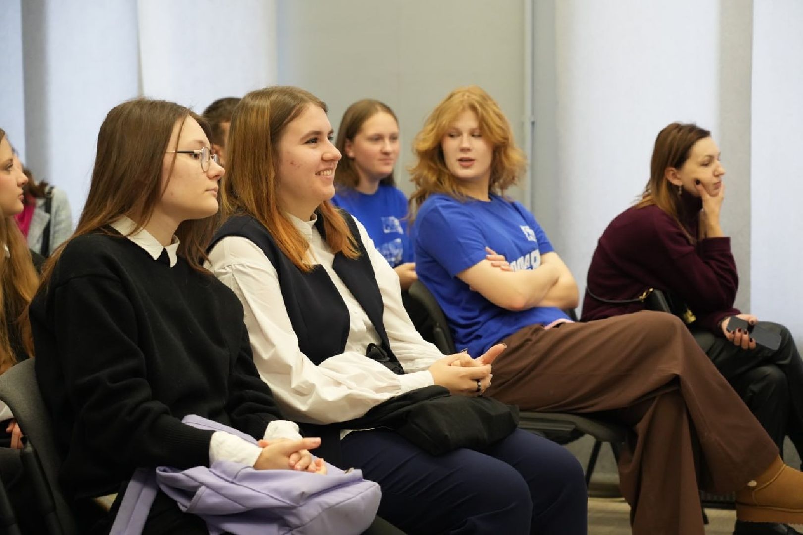 Образование, Школьники, День Конституции, Акция, Молодежный парламент, Сергиев Посад, Сергиево-Посадский городской округ, вертикалки,