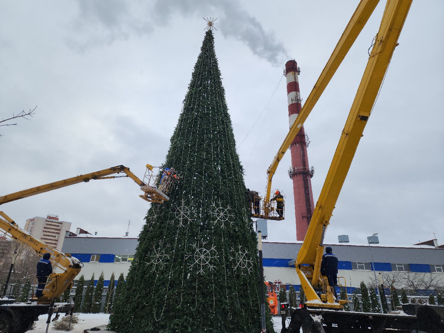 Подольск, новогодняя елка, украшение города к новому году, благоустройство, вертикалка,