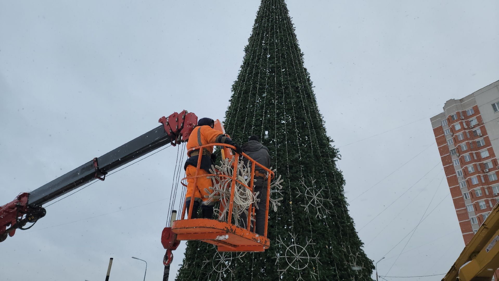 Подольск, новогодняя елка, украшение города к новому году, благоустройство, вертикалка,