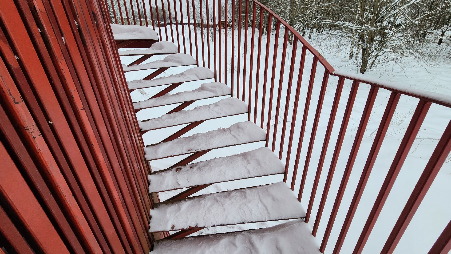 Солнечногорск, вертикалки, набережная озера Сенеж, арт-объект маяк,