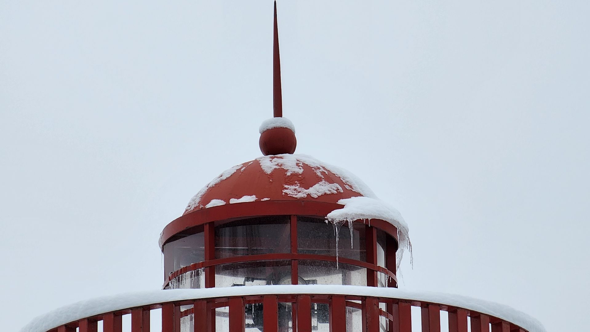 Солнечногорск, вертикалки, набережная озера Сенеж, арт-объект маяк,