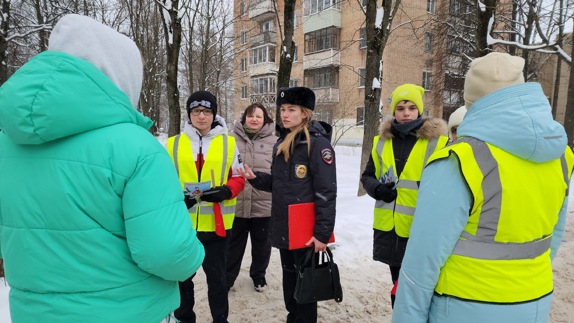 юид отряд, Лобня, Акция пешеходный переход, вертикалки,