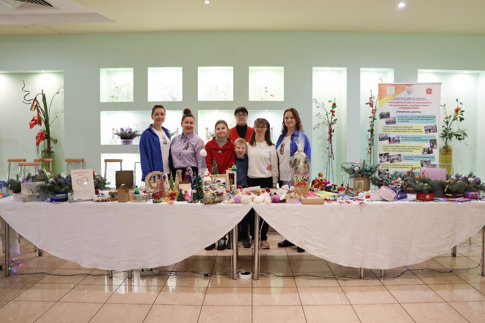 вертикалки, ивантеевка, благотворительная ярмарка, дети, поделки, новый год, благотворительая акция,