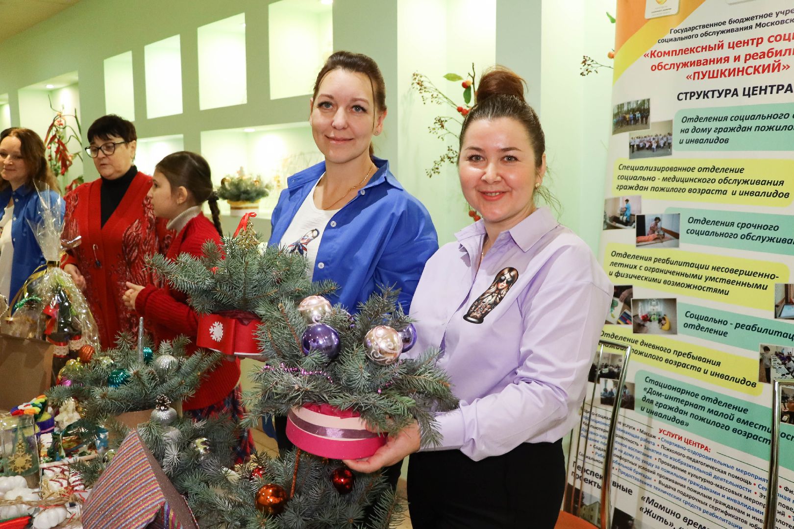 вертикалки, ивантеевка, благотворительная ярмарка, дети, поделки, новый год, благотворительая акция,