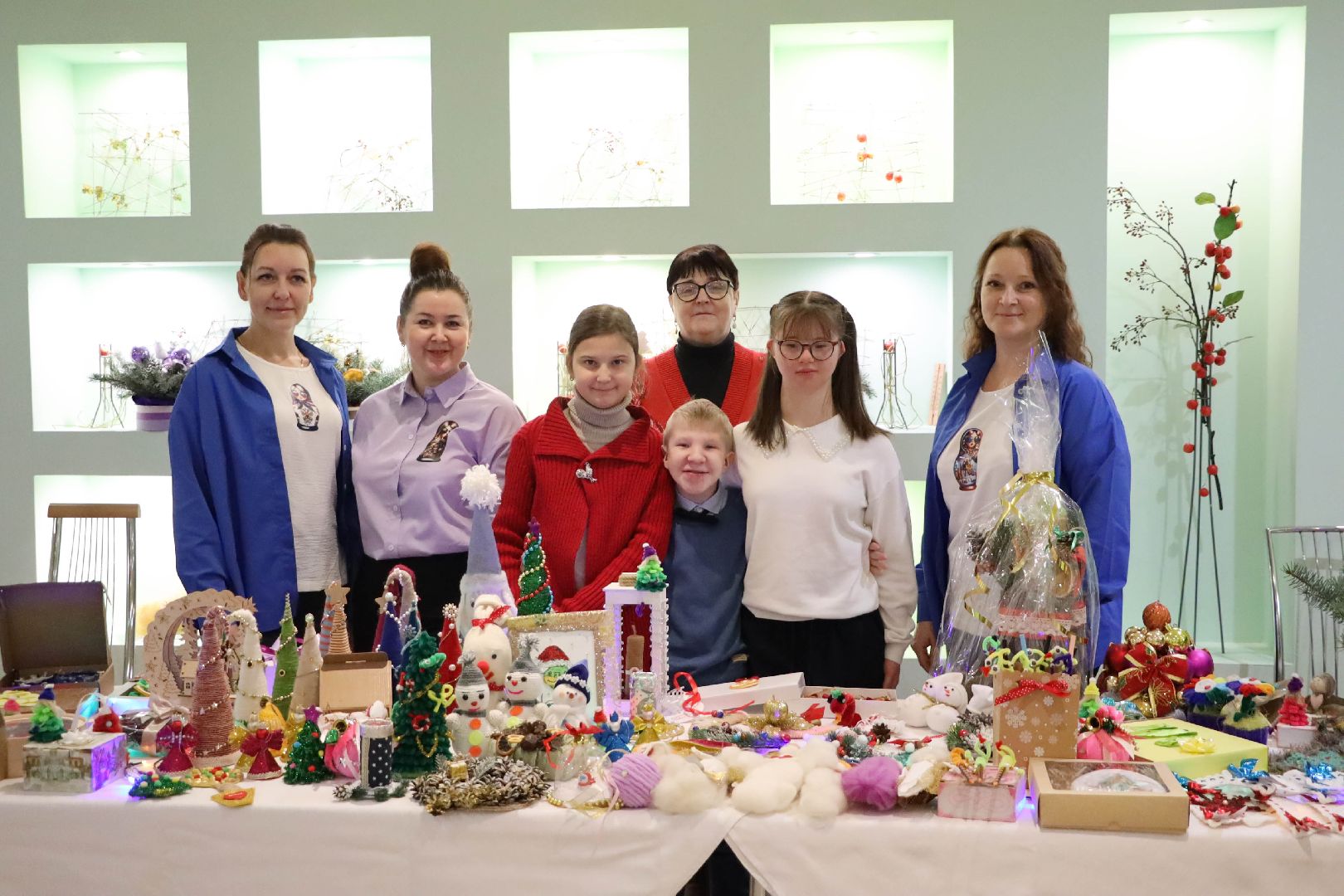 вертикалки, ивантеевка, благотворительная ярмарка, дети, поделки, новый год, благотворительая акция,