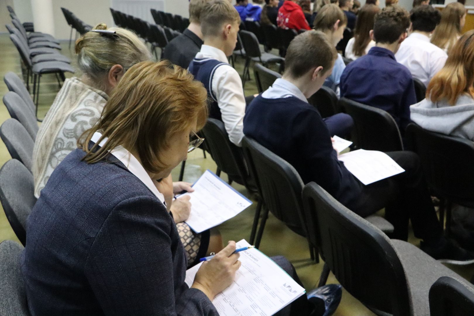 вертикалки, Молодежный Парламент, Серебряные Пруды, СОШ Чуйкова, Правовой экзамен, День Конституции РФ,