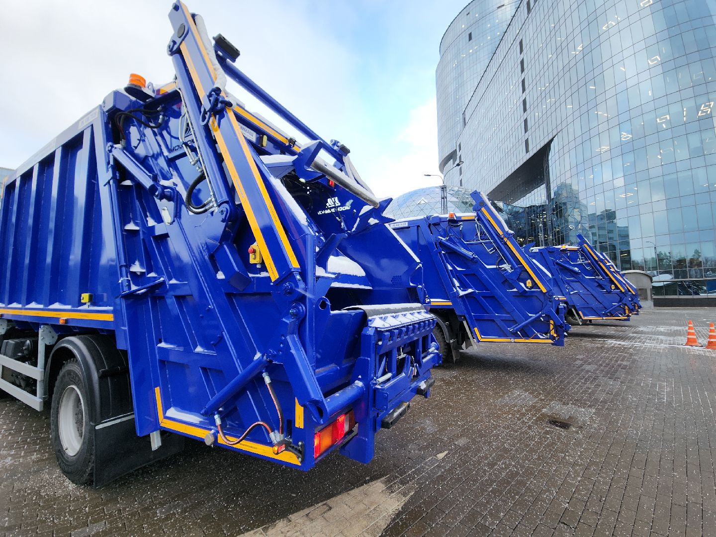 красногорск, дпмо, мусоровоз, ломовоз,