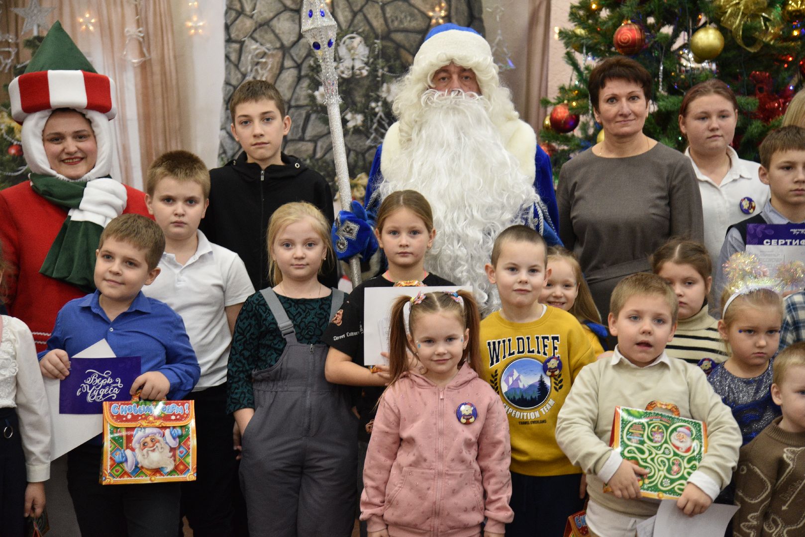 лотошино, лотошинский цдк, дед мороз, дети, новый год, праздник,