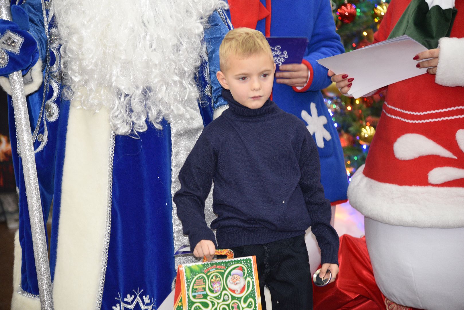 лотошино, лотошинский цдк, дед мороз, дети, новый год, праздник,
