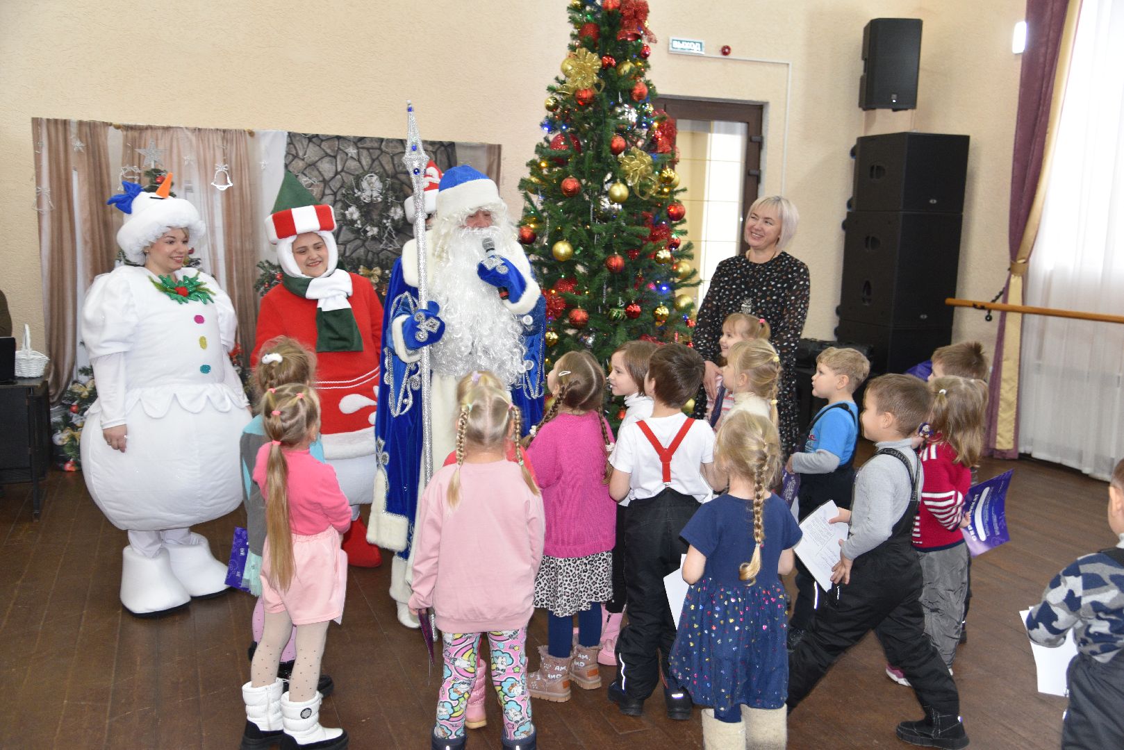 лотошино, лотошинский цдк, дед мороз, дети, новый год, праздник,