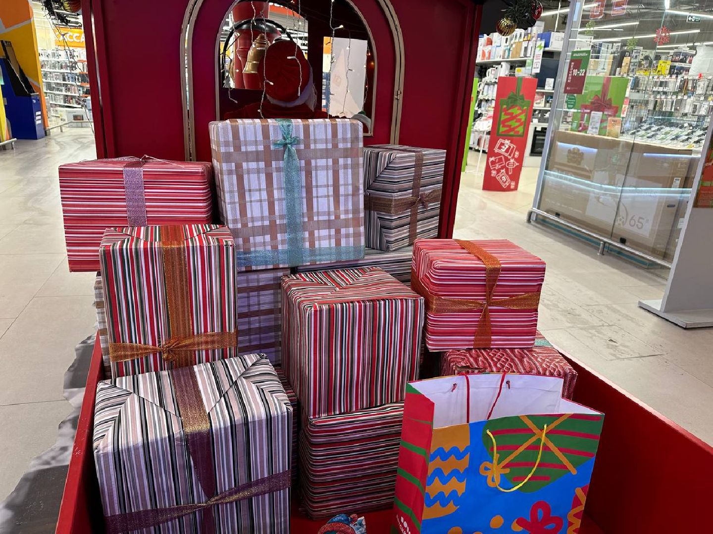 новый год, благотворительная акция, волонтеры,