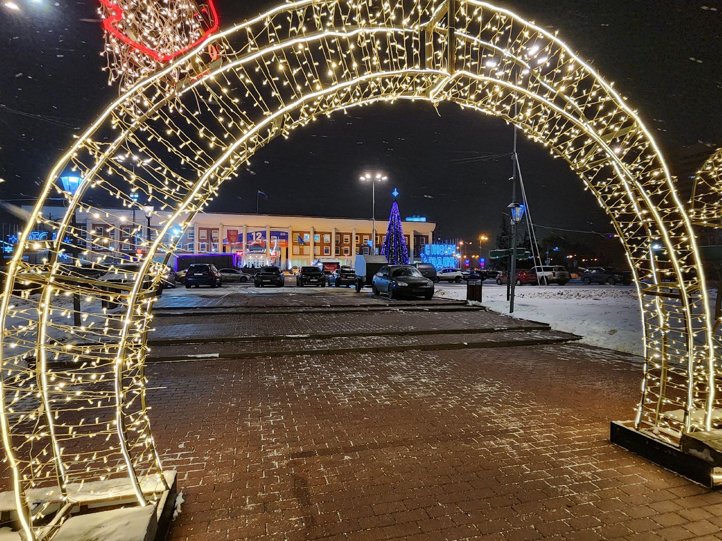 Чехов, Советская площадь, световые конструкции, инсталляции, иллюминация, подготовка к новогодним праздникам, зима в подмосковье, вертикалки,