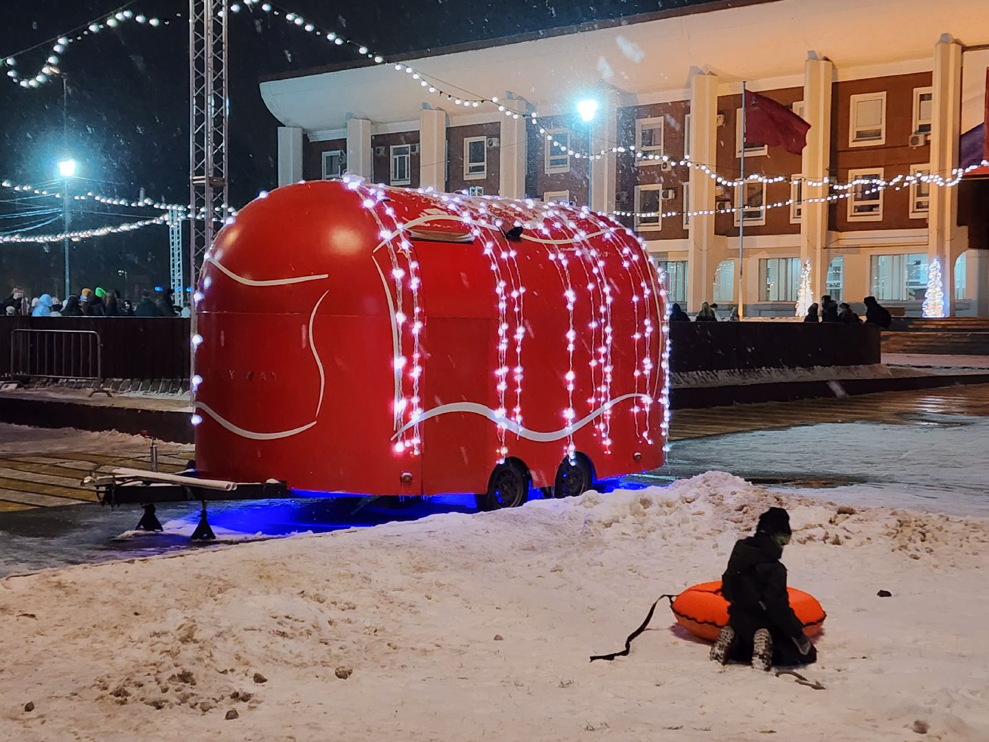 Чехов, Советская площадь, световые конструкции, инсталляции, иллюминация, подготовка к новогодним праздникам, зима в подмосковье, вертикалки,