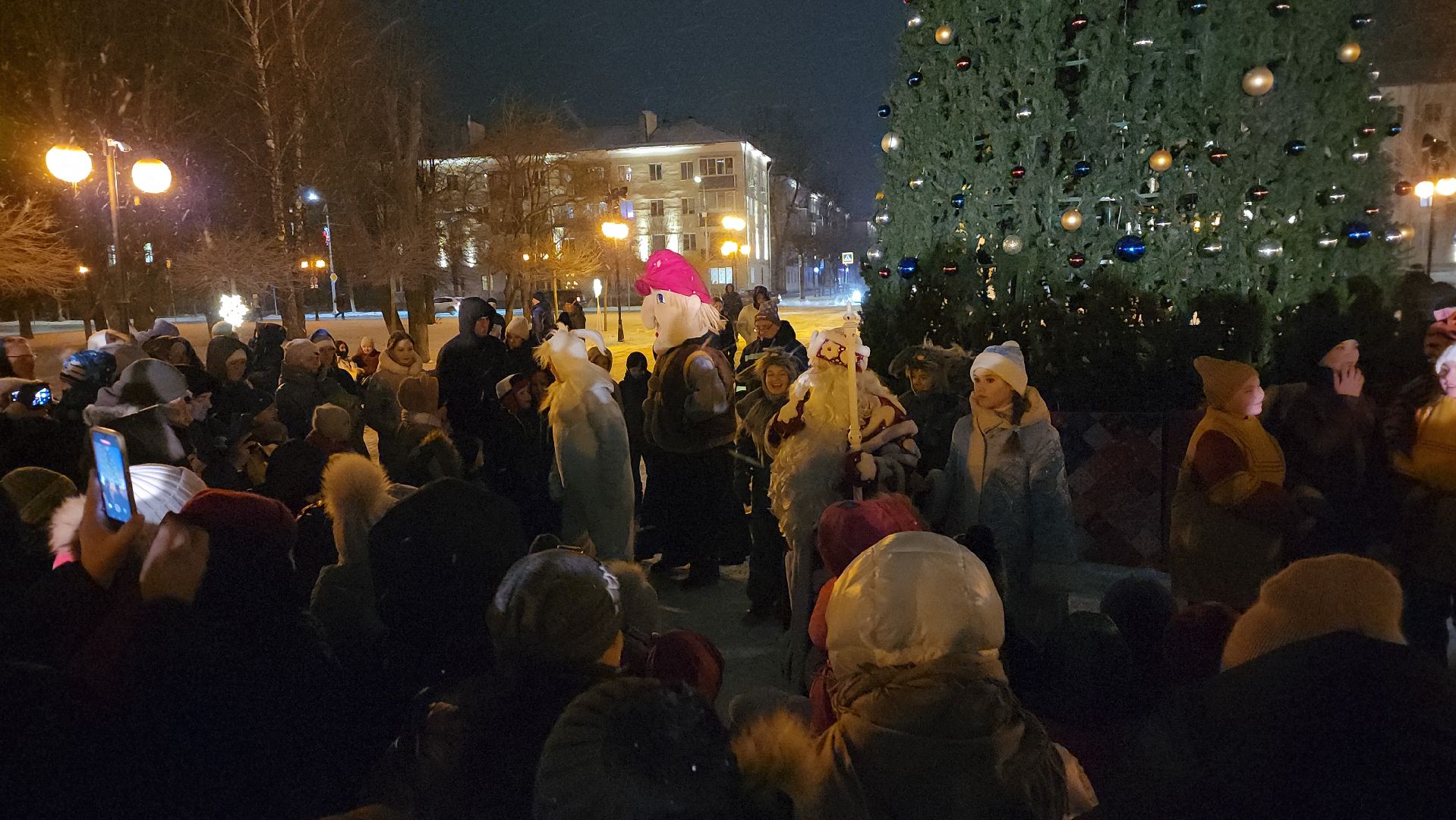 серпухов, новый год, новогодняя елка, площадь владимира храброго, дед мороз, вертикалки,