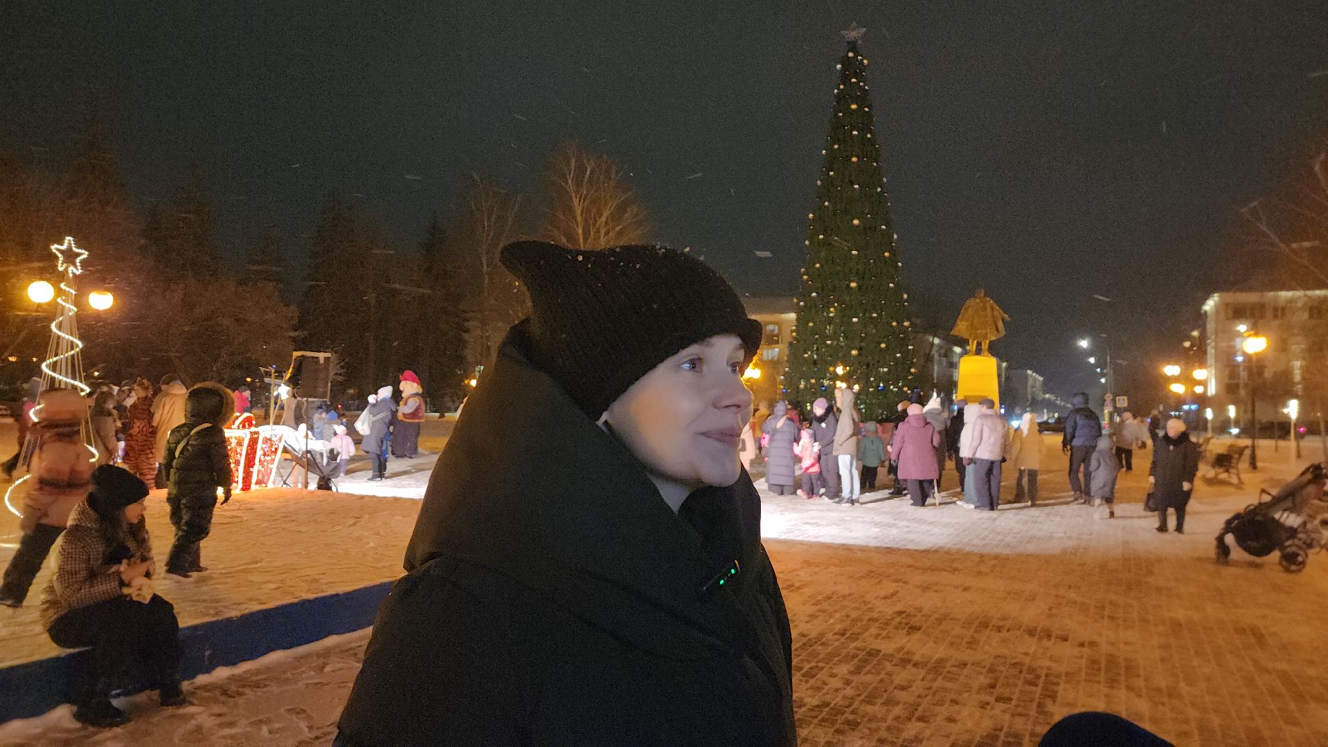 серпухов, новый год, новогодняя елка, площадь владимира храброго, дед мороз, вертикалки,