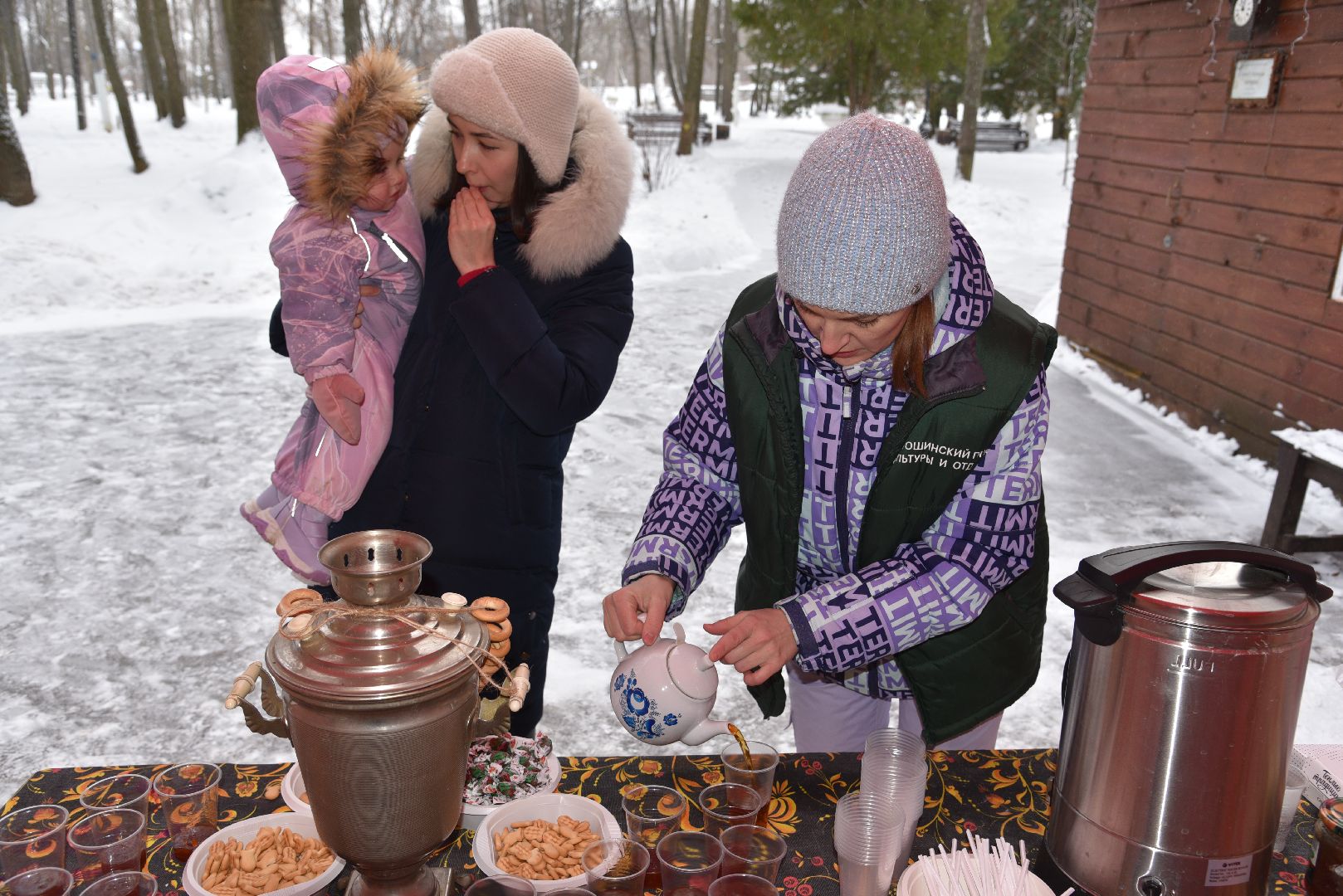 лотошино, лотошинский парк, парки подмосковья, новый год, дети, дед мороз,