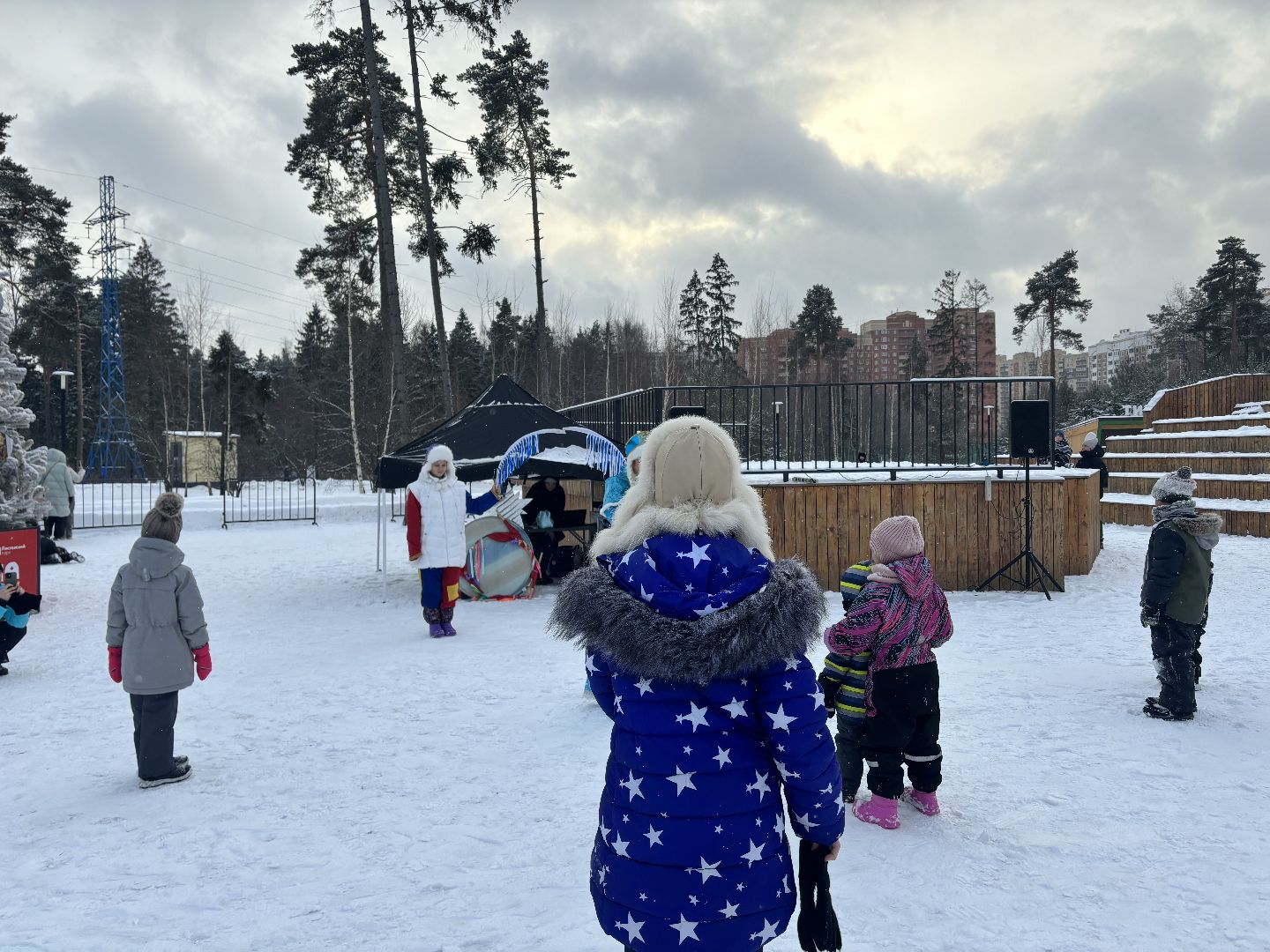 интерактивная игра, дети, танцы, танцы в парке,