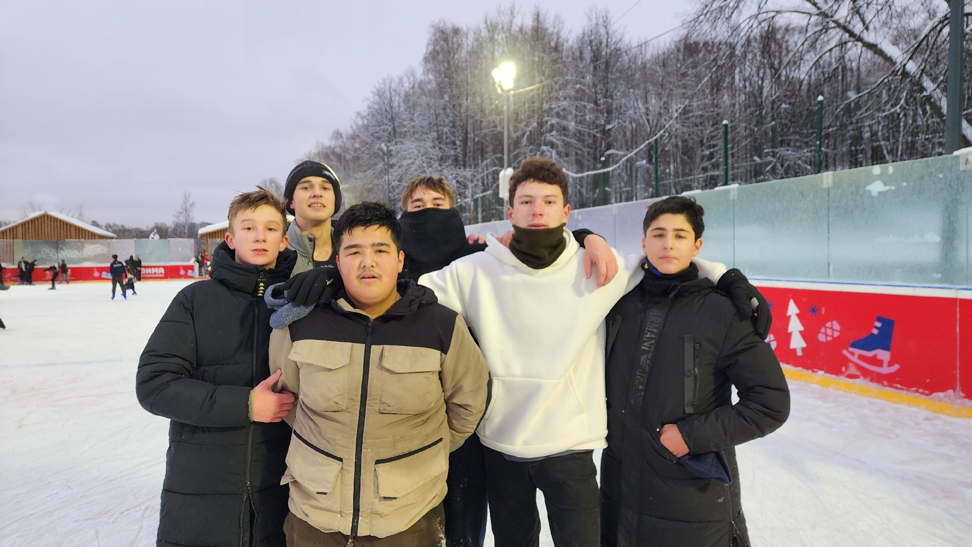 Солнечногорск, вертикалки, Каток, зима в подмосковье, Молодежь выбирает,