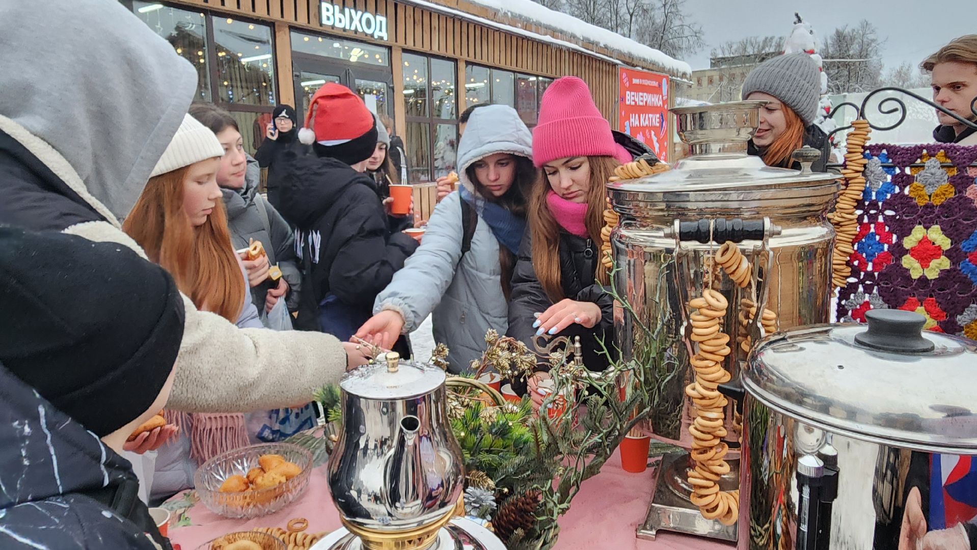 Солнечногорск, вертикалки, Каток, зима в подмосковье, Молодежь выбирает,