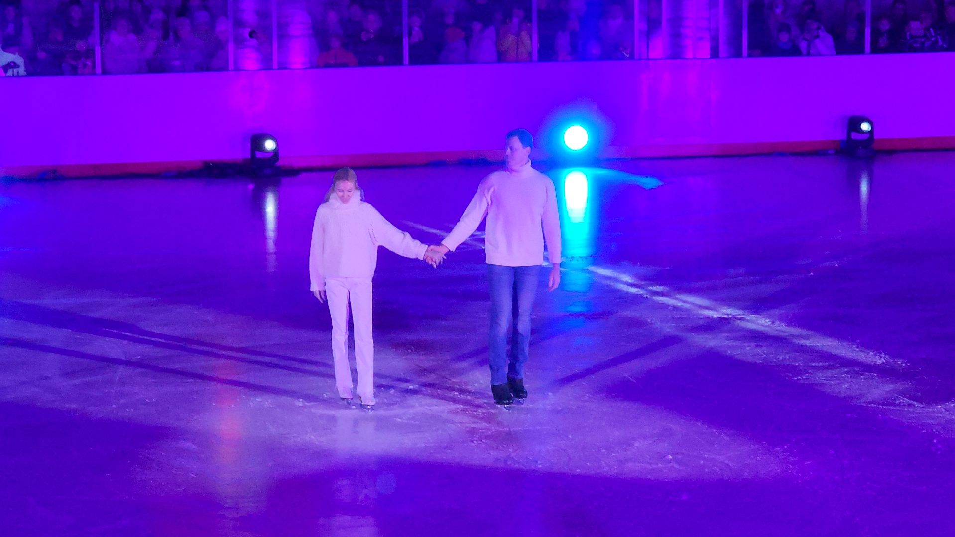 волоколамск, чемпионы, ледовое шоу, зима в подмосковье, вертикалки, илья авербух,