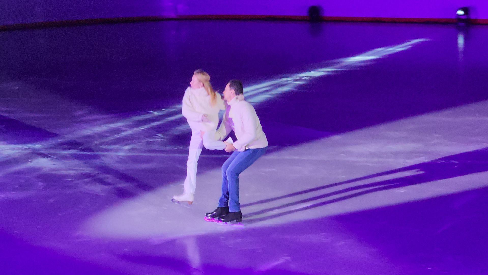 волоколамск, чемпионы, ледовое шоу, зима в подмосковье, вертикалки, илья авербух,