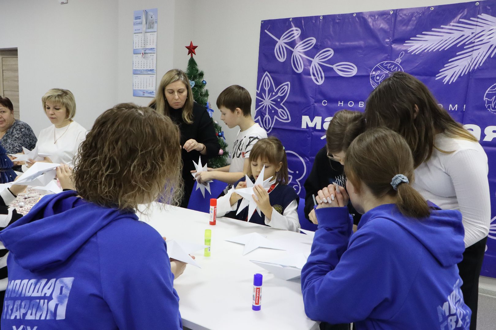 Серебряные Пруды, Молодая гвардия Серебряные Пруды, вертикалки, Новый год,