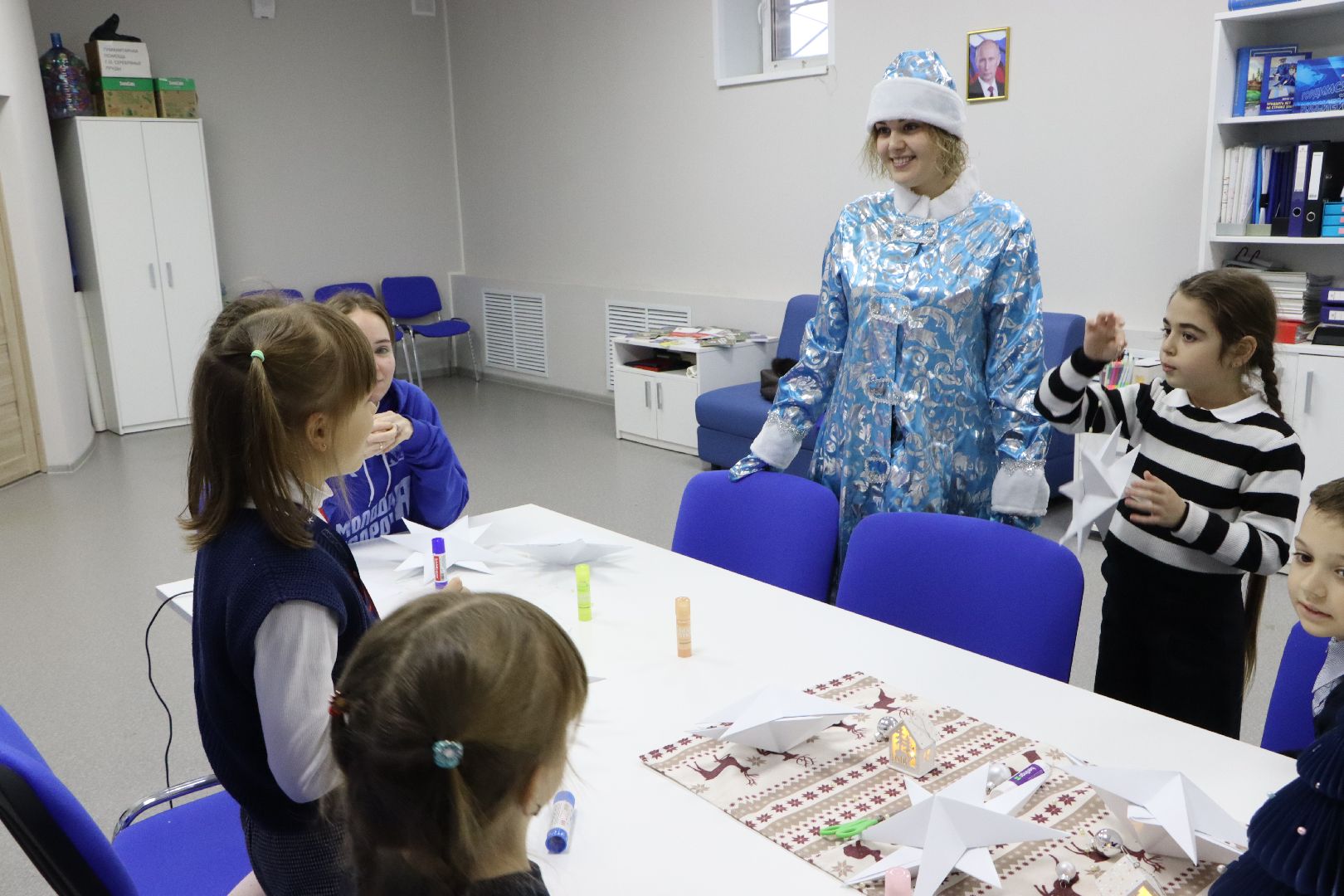 Серебряные Пруды, Молодая гвардия Серебряные Пруды, вертикалки, Новый год,