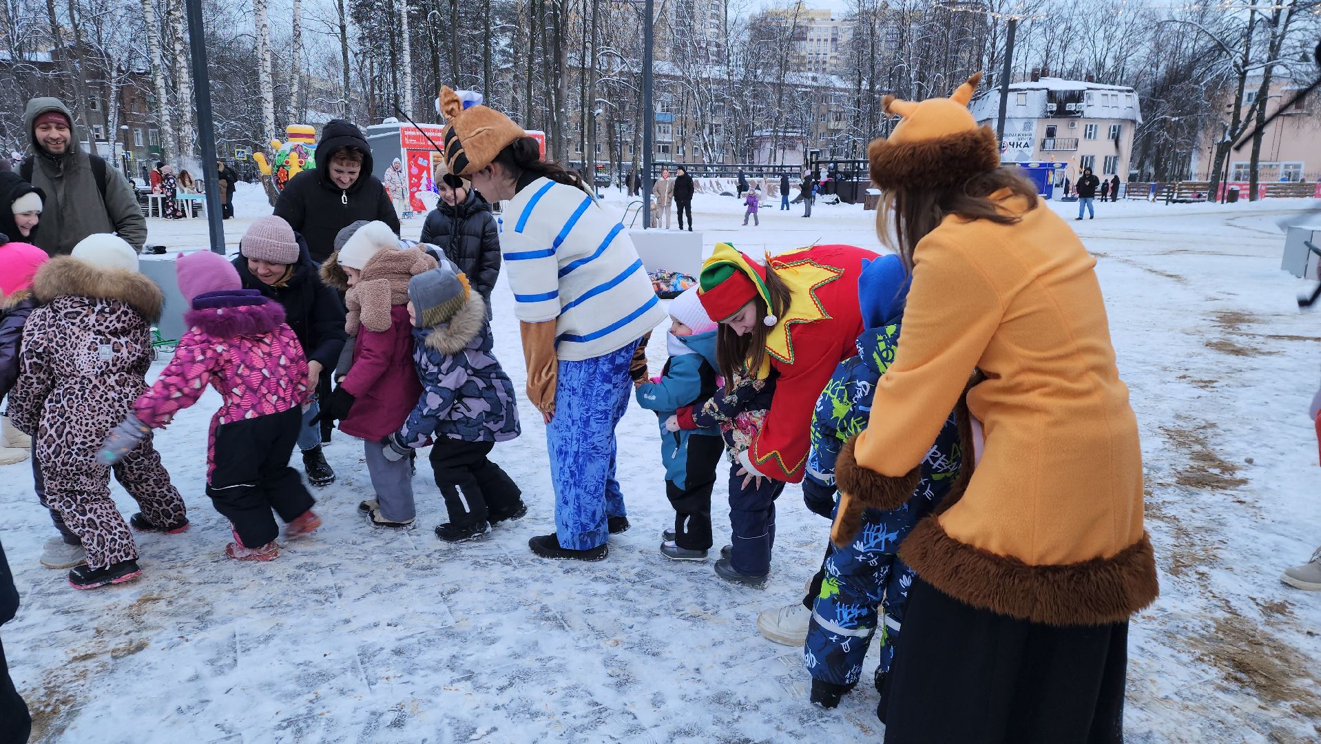 вертикалки, пушкино, аниматоры, отдых в подмосковье, парки, игры с детьми,