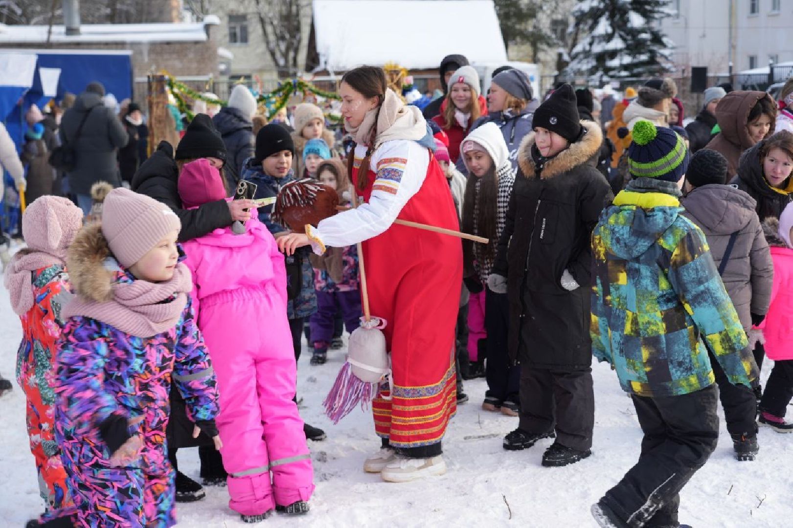 Новый год, Зажжение огней на елке, Зима в Подмосковье, Сергиев Посад, Сергиево-Посадский городской округ, Праздник, вертикалки,